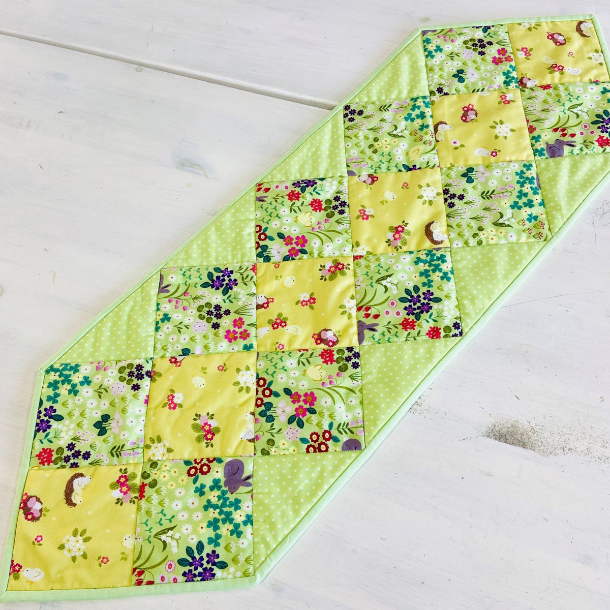 Spring Mini Table Runner - PDF pattern | Downloadable Sewing Patterns ...