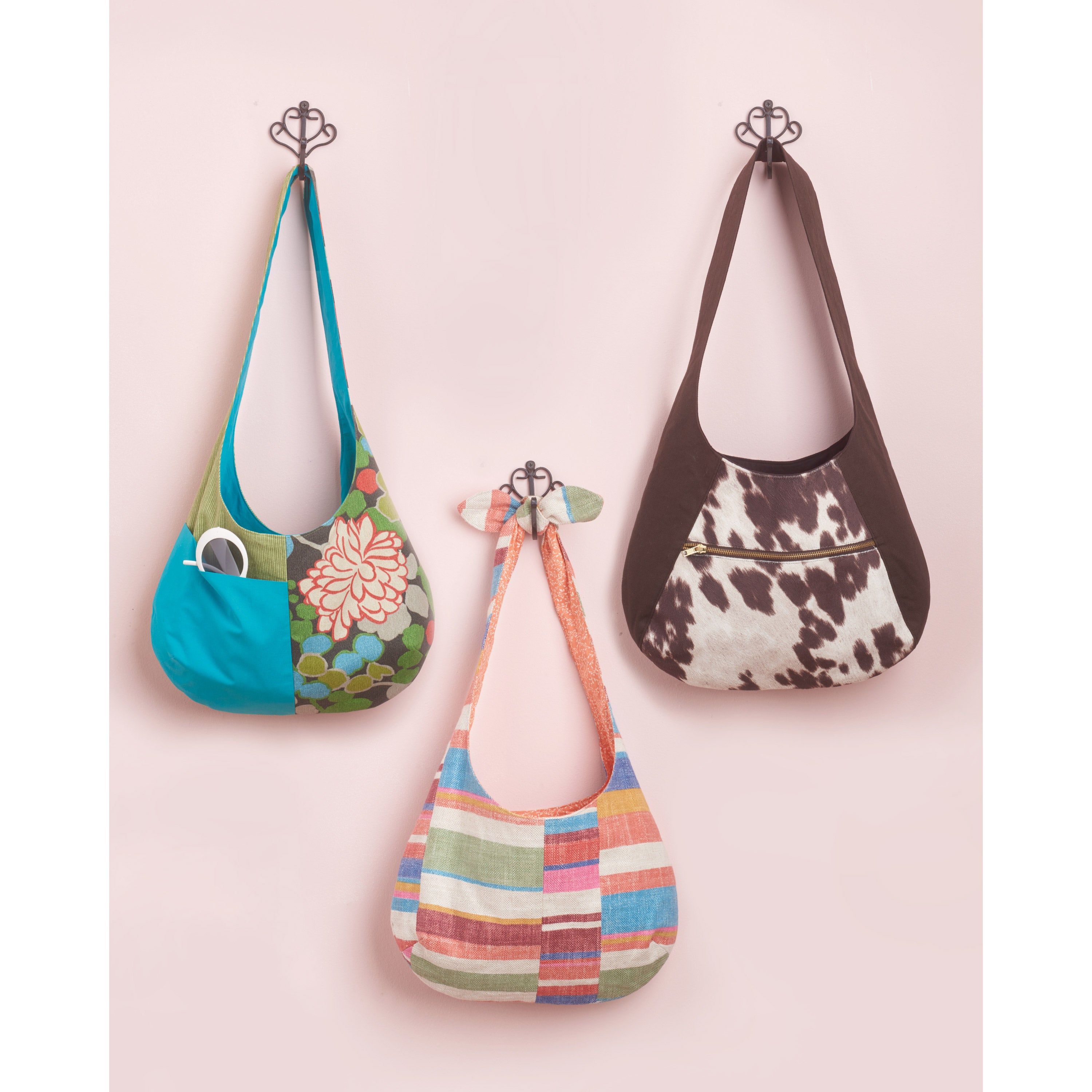 Simplicity Sewing Pattern S9563 Slouch Bags Purse Organizer and Cosmetic Case
